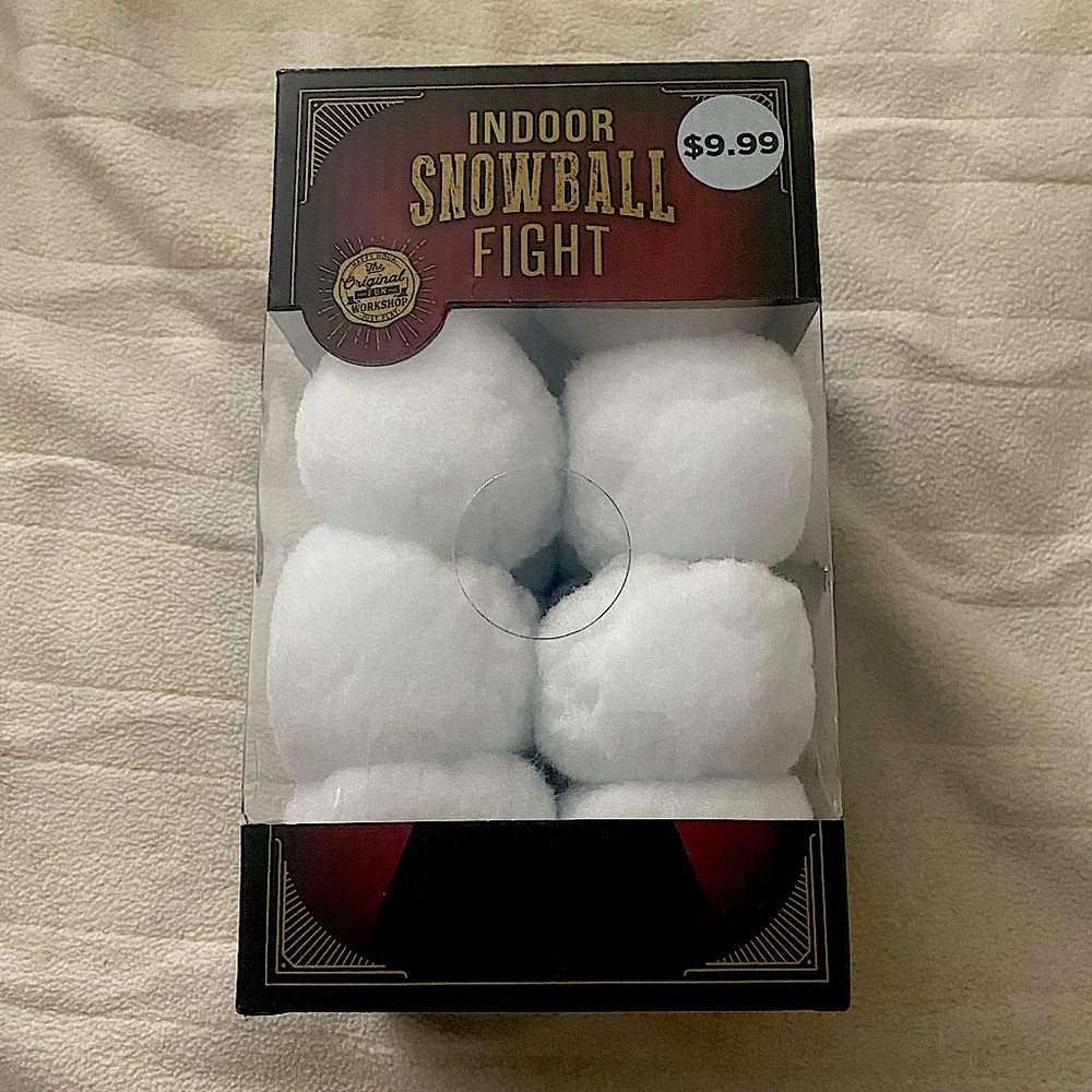 Indoor Snowball fight 16 soft snowballs